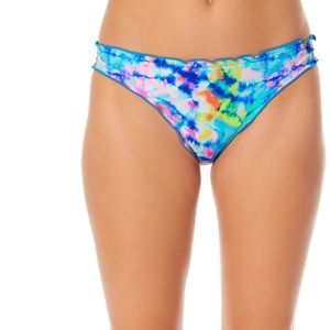 - NWT! No Boundaries lettuce edge swim bottom